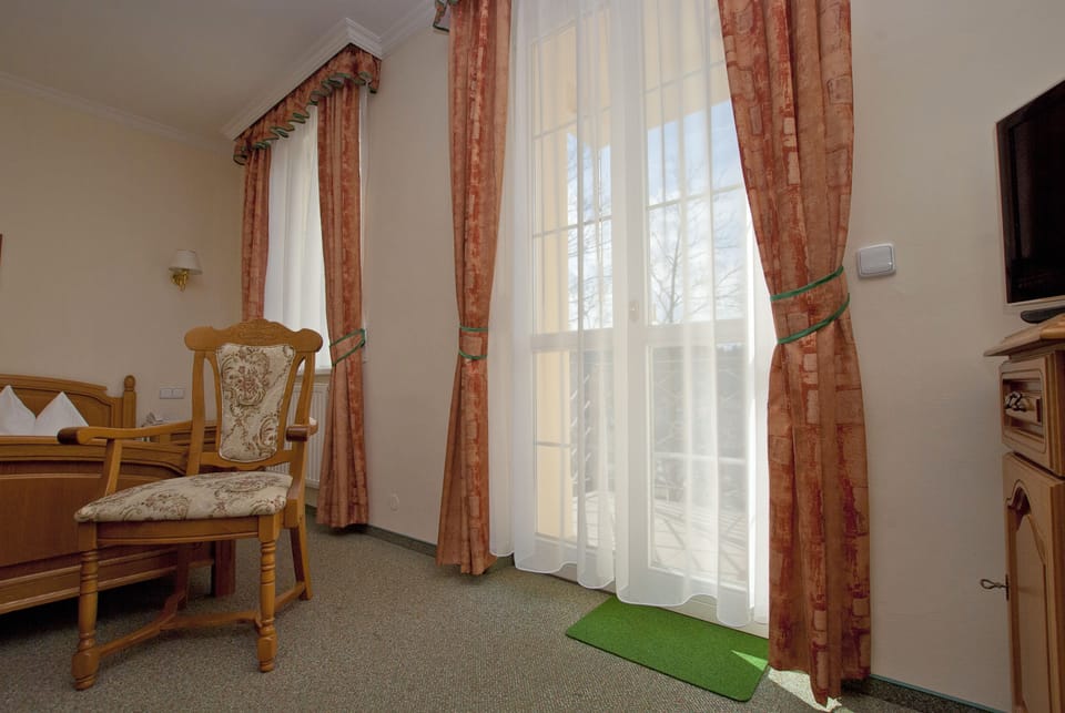 Deluxe Double Room | In-room safe, free WiFi, bed sheets