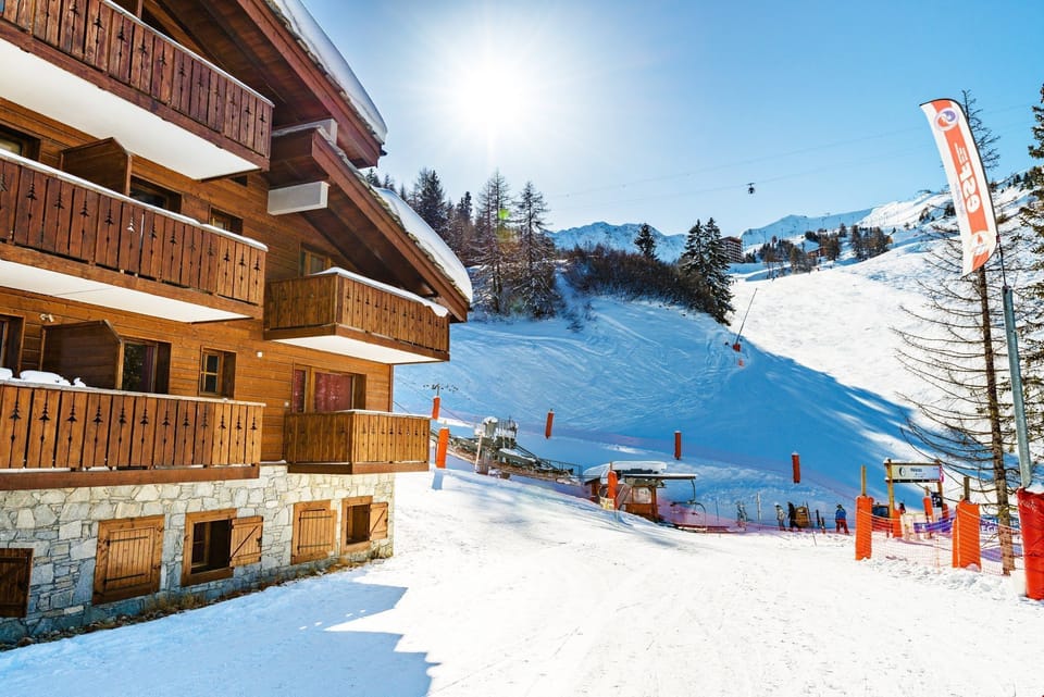 Enjoy a ski vacation in La Plagne 1800!