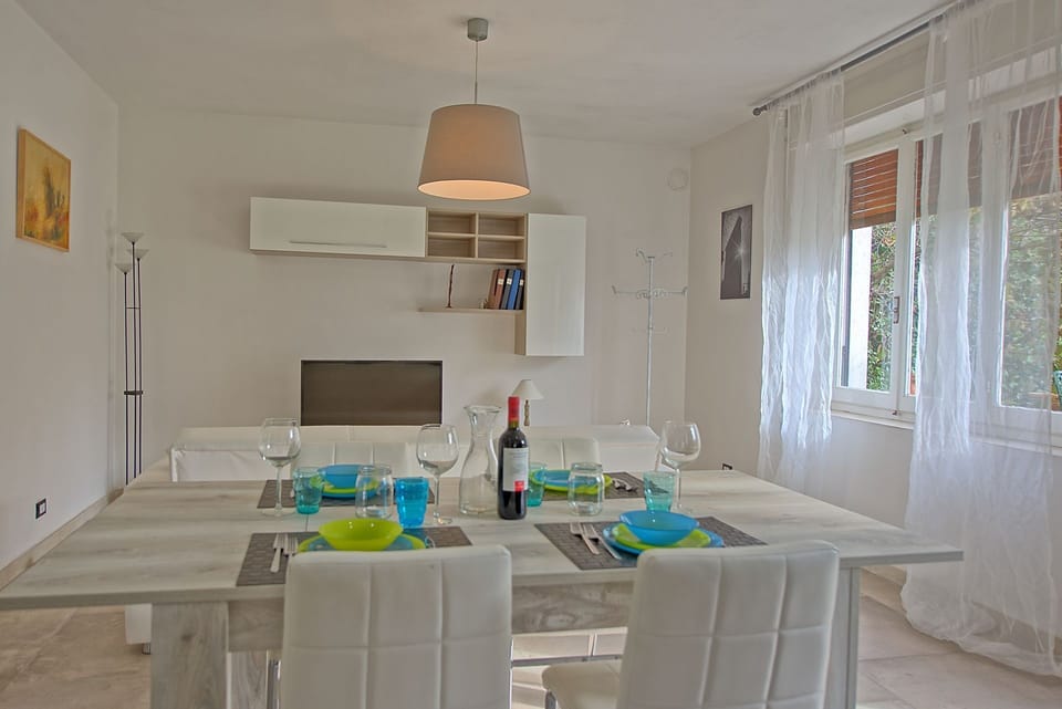 Dining Room, Living Room