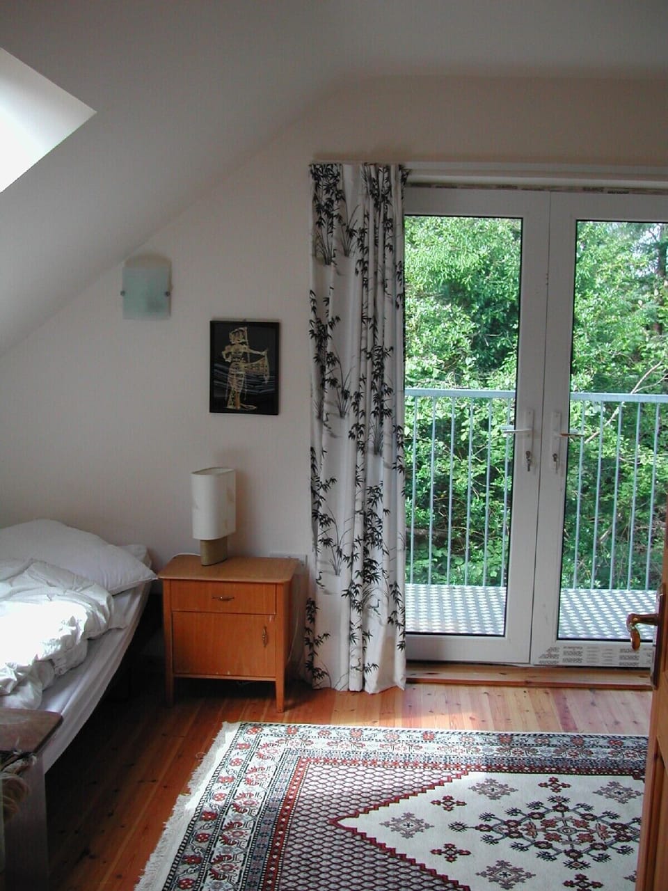 upper bedroom with balcony