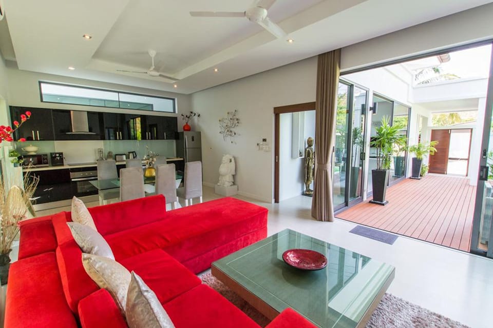 2 Bedrooms Pool Villa | Living room | LCD TV