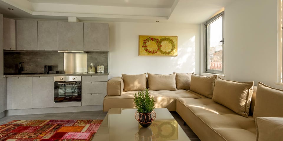 Senior Apartment | Living area | Flat-screen TV