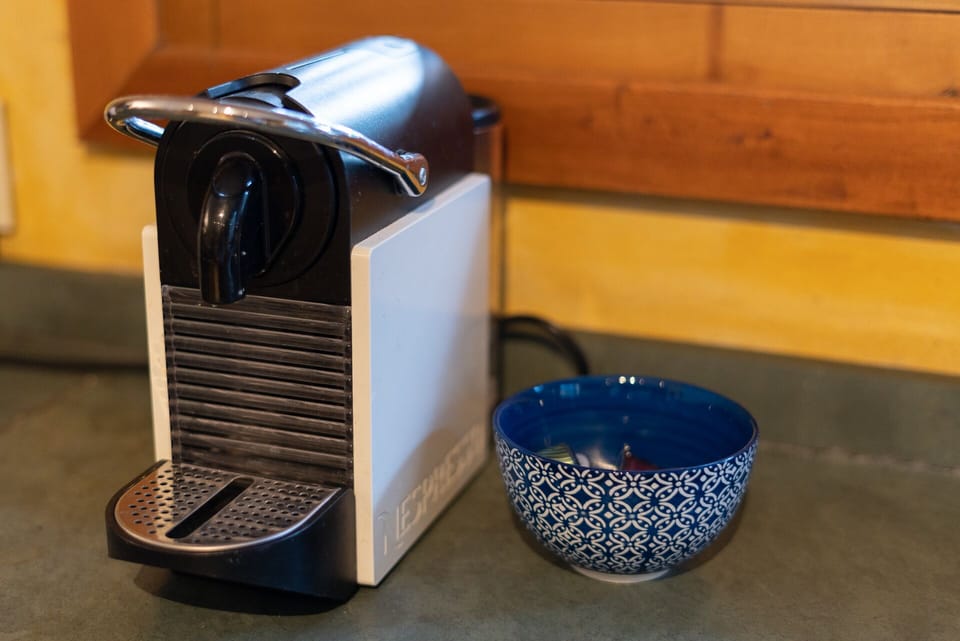 Nespresso: Coffee Maker
Nespress: Máquina de Hacer Café