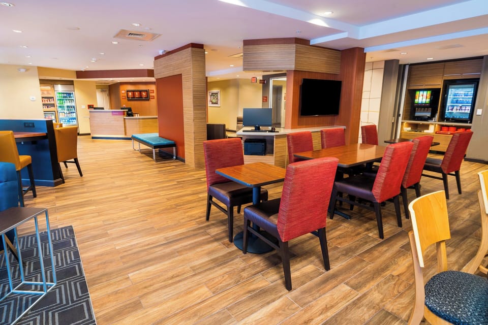 TownePlace Suites By Marriott Las Vegas Stadium District Hotel in Paradise