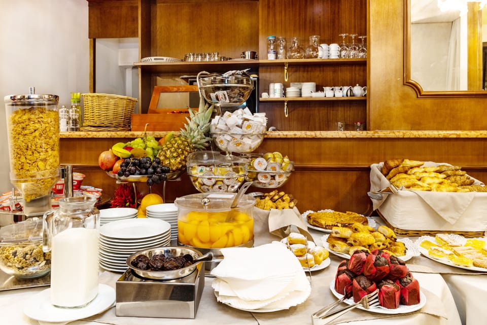 Breakfast buffet