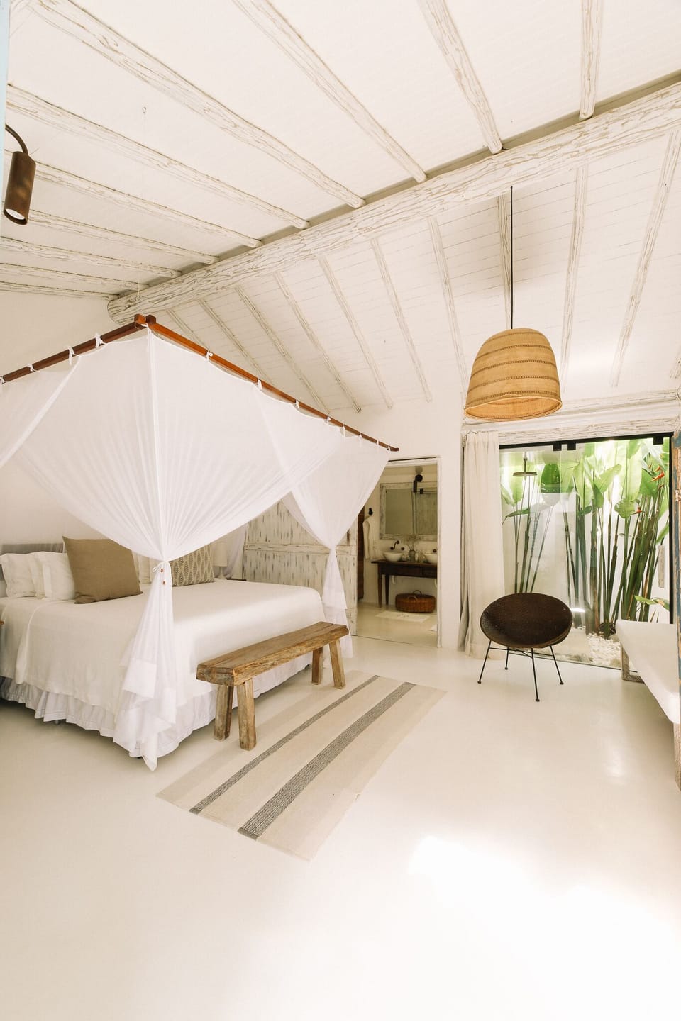 Deluxe Apartment, 1 Queen Bed, Non Smoking | Premium bedding, minibar, in-room safe, individually decorated