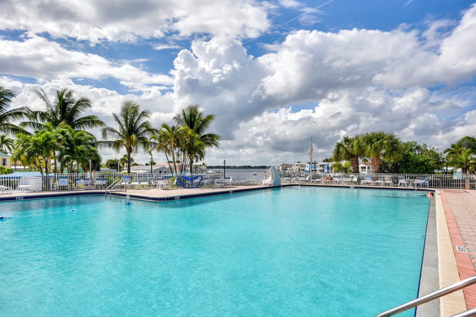 Community Outdoor Pool