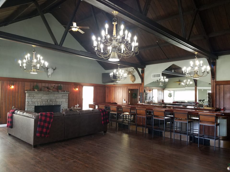 The view is the Great Riom! Beautiful and nod to Bay View fishing and hunting !