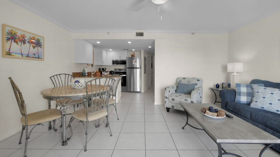 South Beach Room 307 Straight On View
