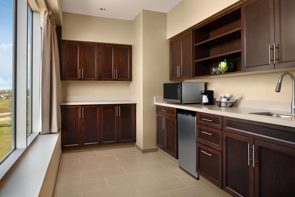 Suite, 1 Bedroom | Premium bedding, down comforters, pillowtop beds, in-room safe