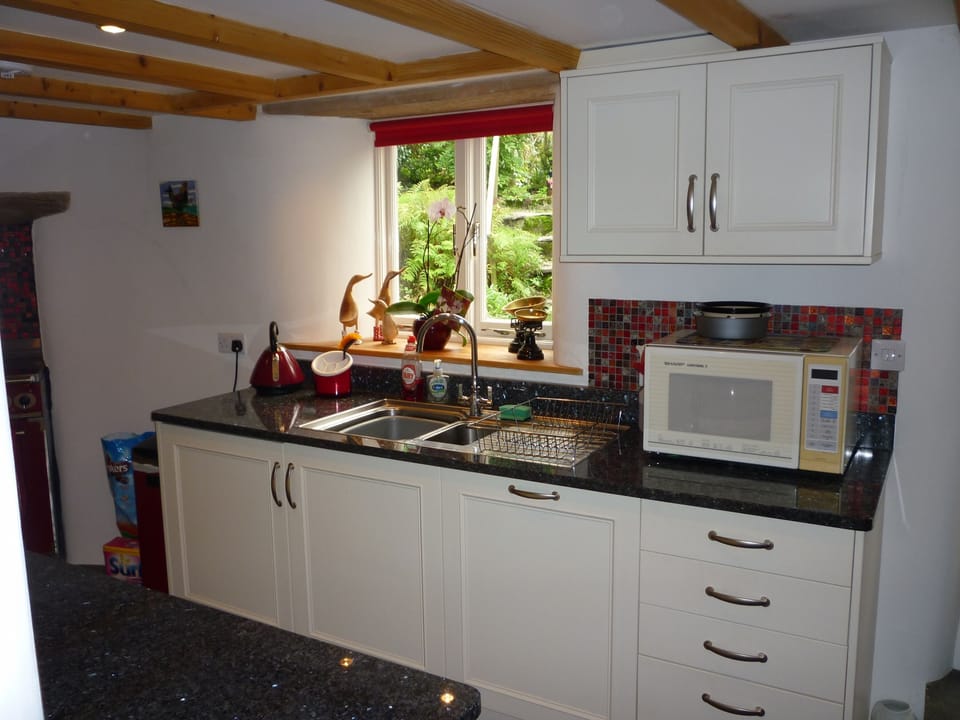 Kitchen 3