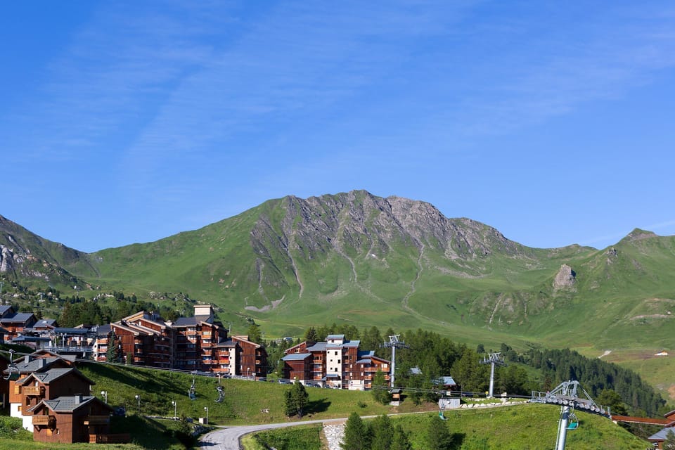 Experience the picturesque atmosphere at this amazing property.