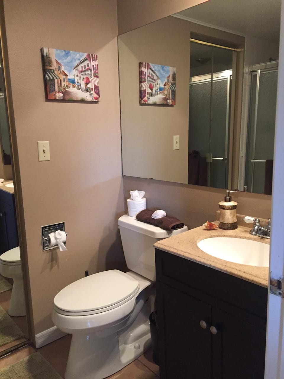 bath room first floor with shower