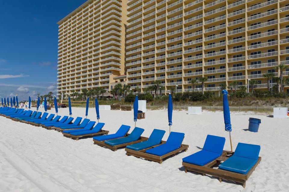 Beach Lounger Included With Your Rental In Season (March 1 - October 31)