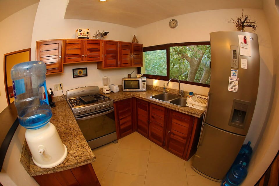 Fully equipped kitchen. 
