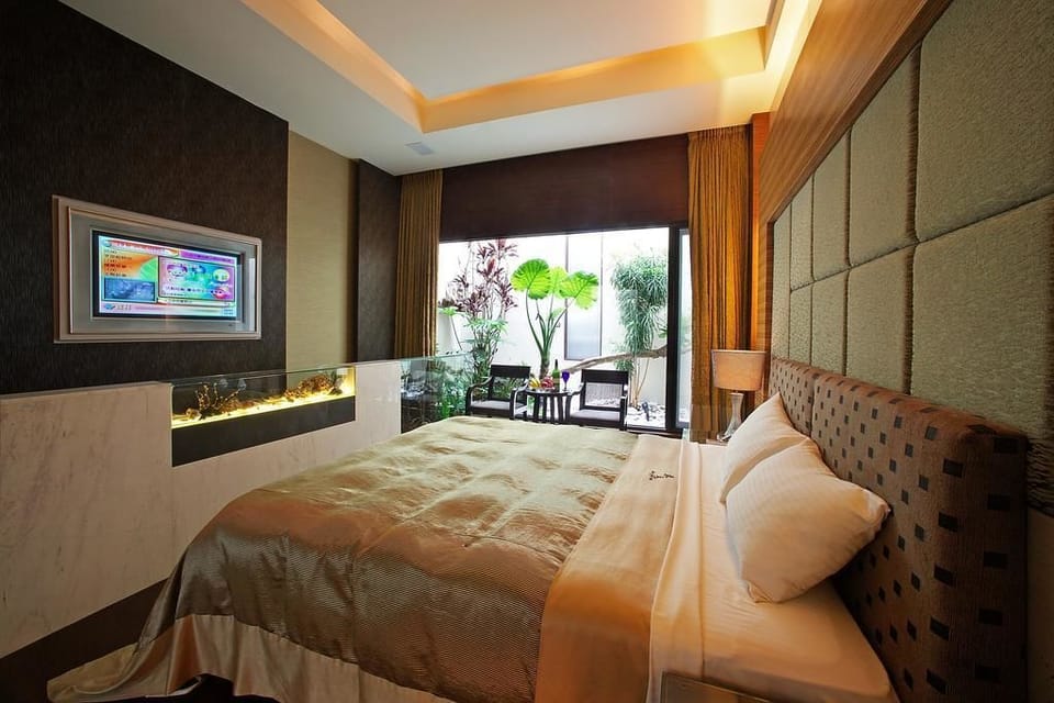 Standard Double Room, 1 Double Bed, Non Smoking | Desk, blackout drapes, soundproofing, free WiFi