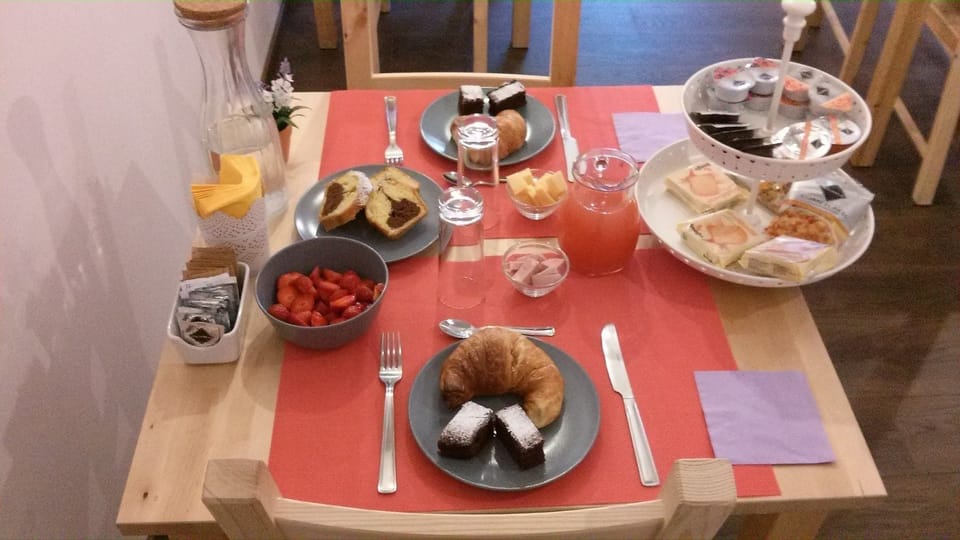 Daily local cuisine breakfast for a fee