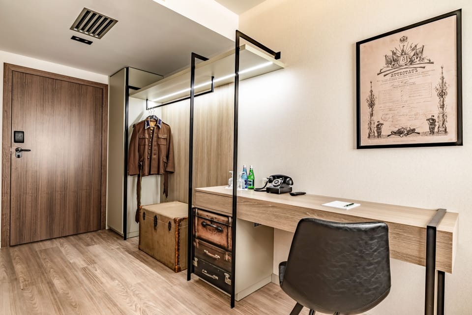 Classic Double or Twin Room, Non Smoking | Hypo-allergenic bedding available, in-room safe, desk, laptop workspace