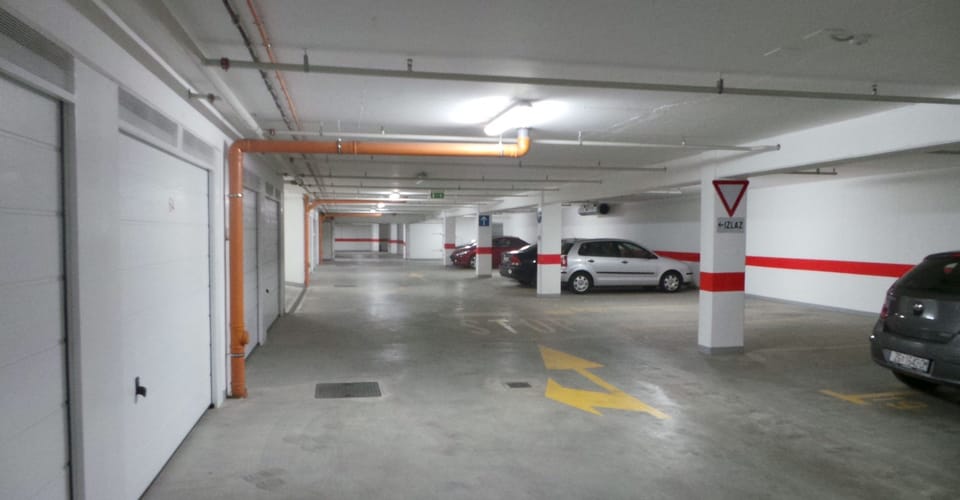 Apartment, 2 Bedrooms | Parking | Free self parking