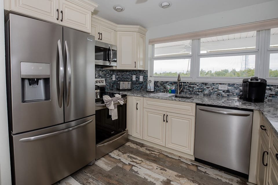 All new kitchen