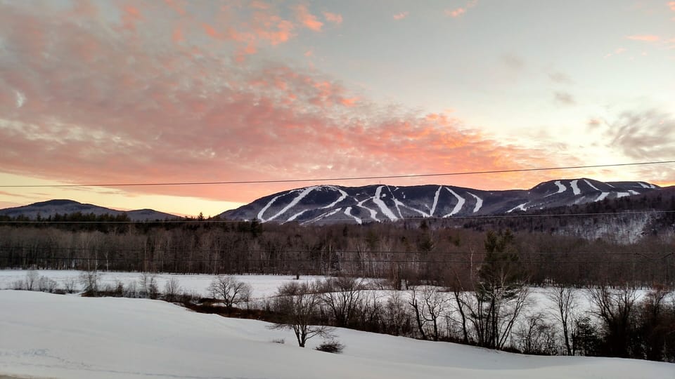 Breathtaking Views!
3 miles to Sunday River Ski Resort