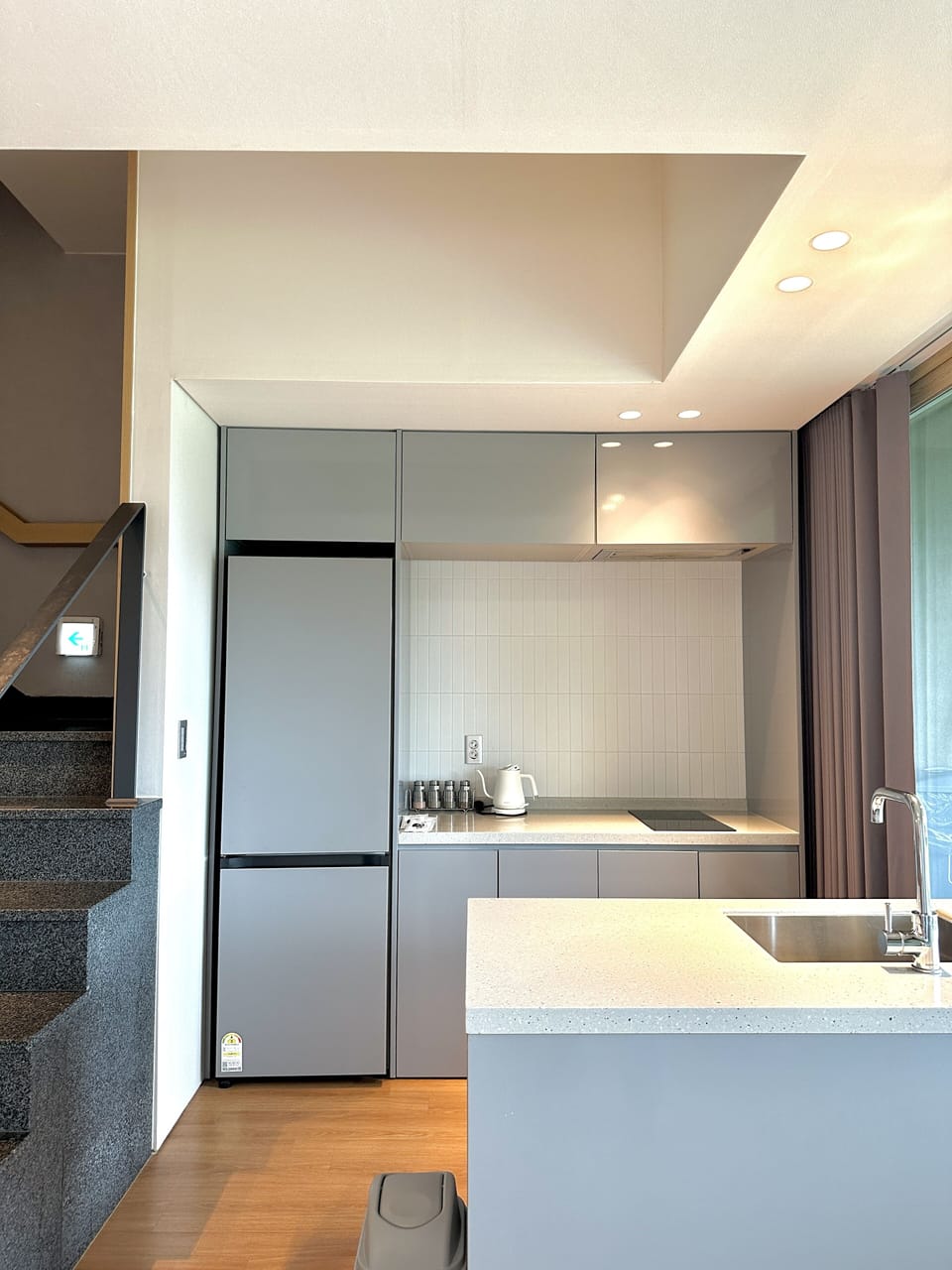 Private Poll Villa | Private kitchen | Shared fridge, microwave, coffee/tea maker, electric kettle