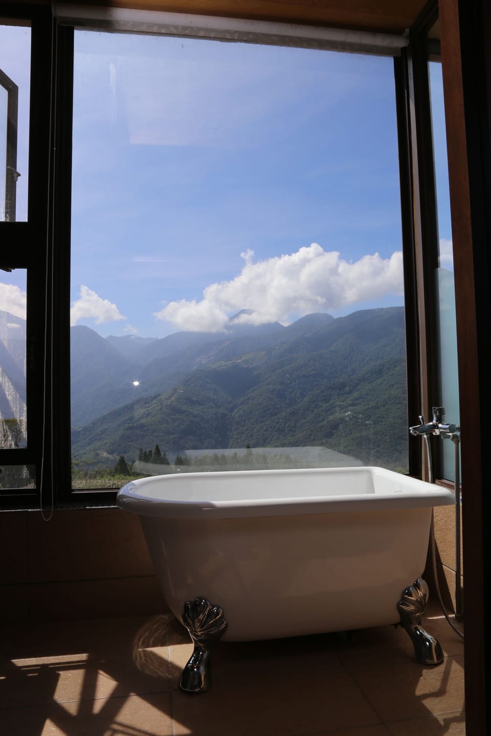 Signature Double Room, Balcony | Deep soaking bathtub