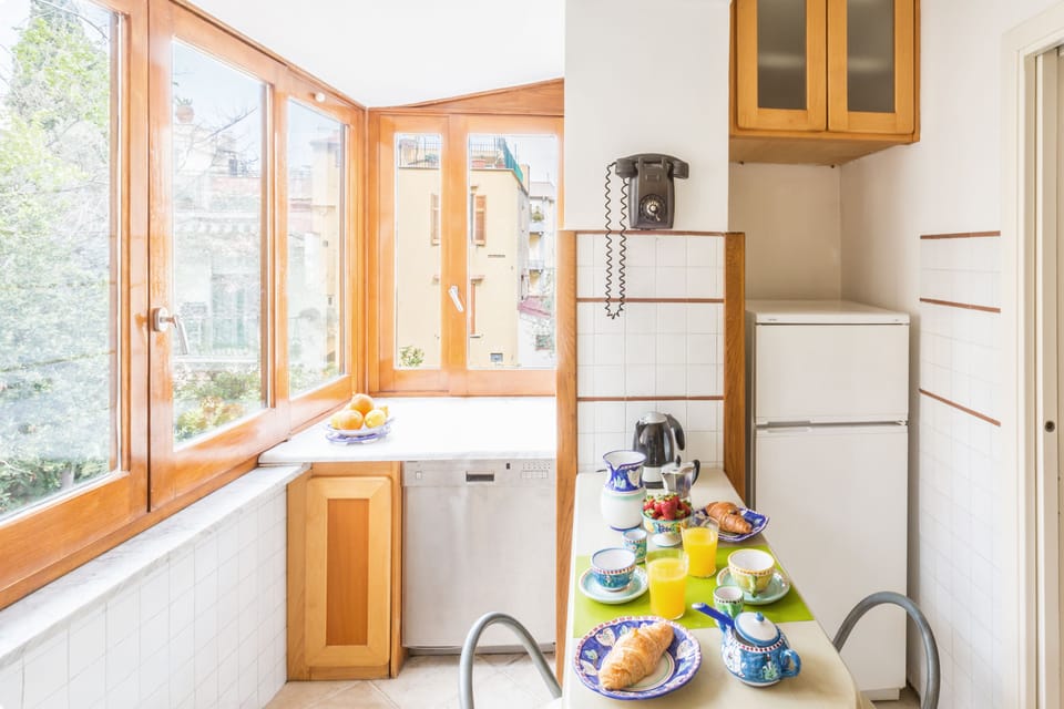 Apartment, 2 Bedrooms | In-room dining