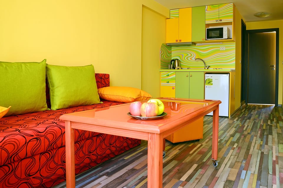 Shangri-La | Private kitchenette | Cookware/dishes/utensils