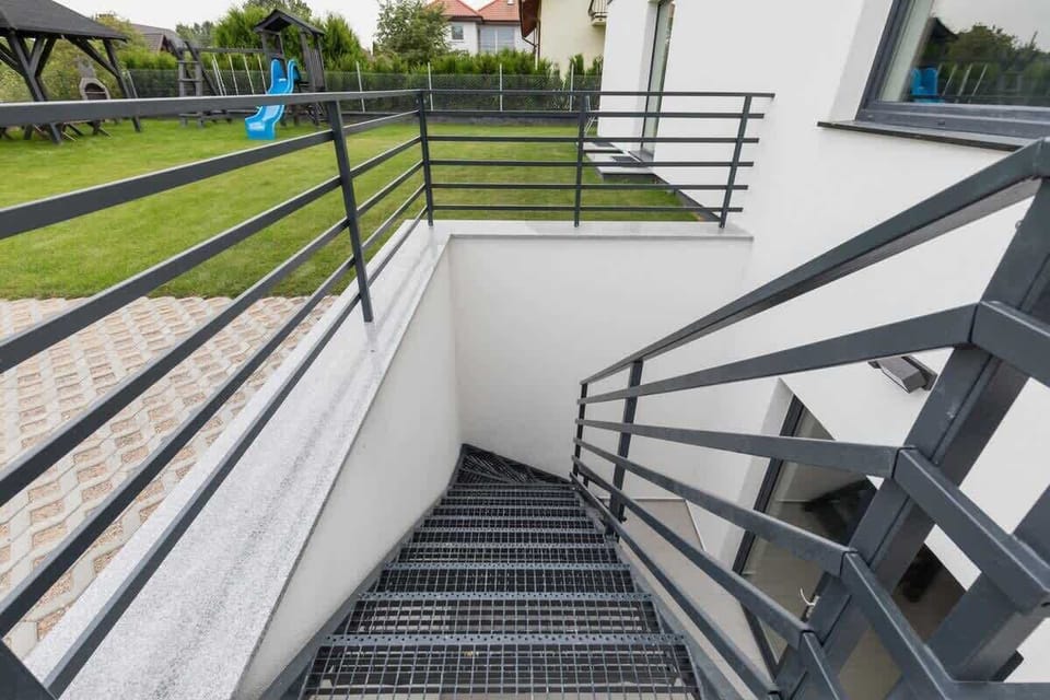 Modern, solid stairs.