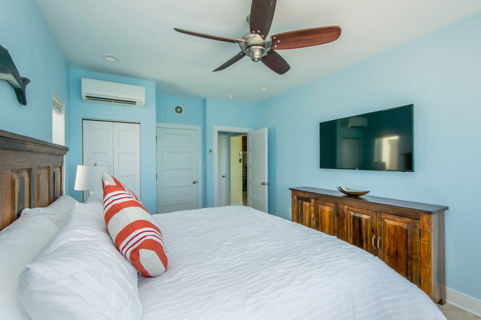 Guest Master Bedroom