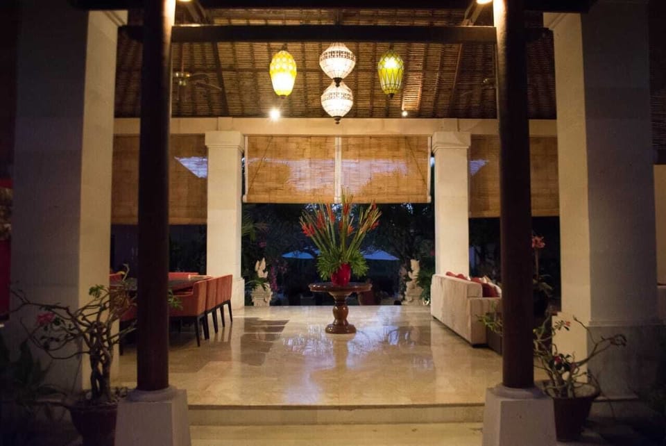 Suite, Non Smoking, Ocean View | Living area | LED TV