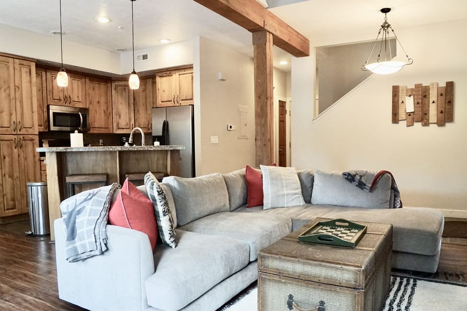 Comfy, clean living room