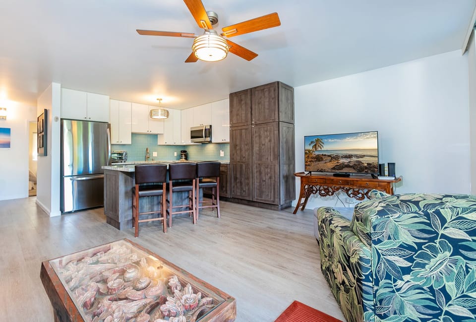 Open living space great for entertaining