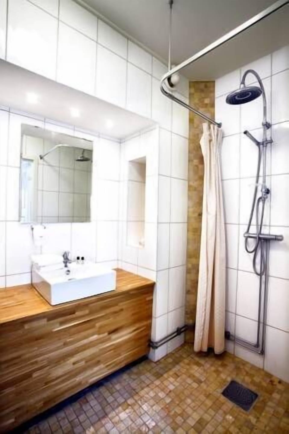 Double Room | Bathroom | Towels