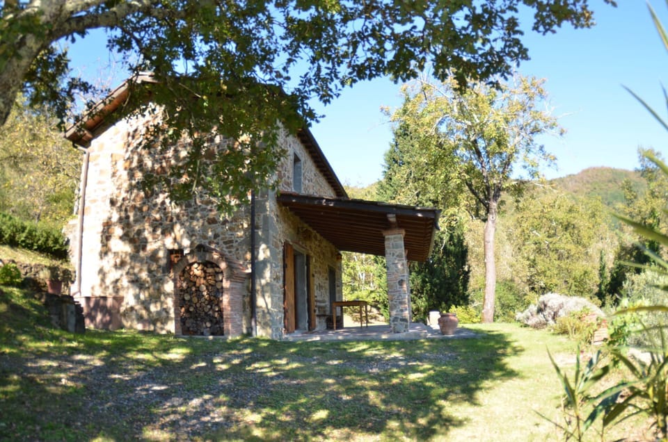 Building Exterior, Garden, Main Entrance