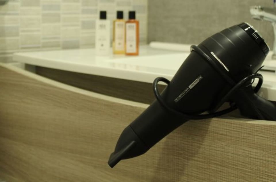 Double or Twin Room, City View | Bathroom amenities | Shower, hydromassage showerhead, free toiletries, hair dryer