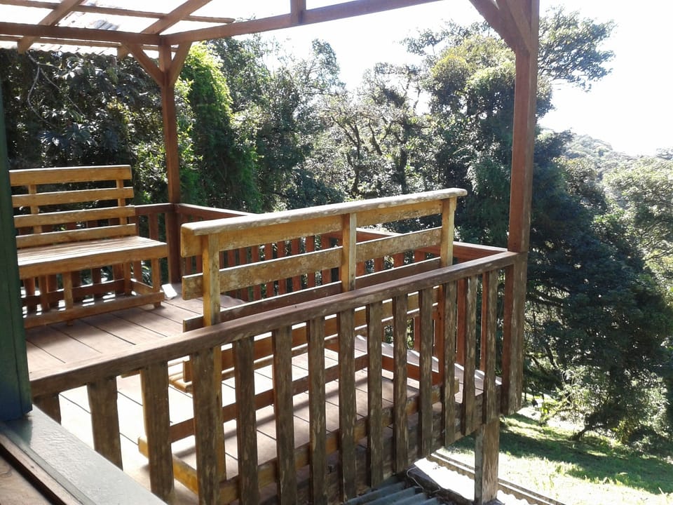 Upper balcony looks over the clearing and includes views of the Gulf of Nicoya.