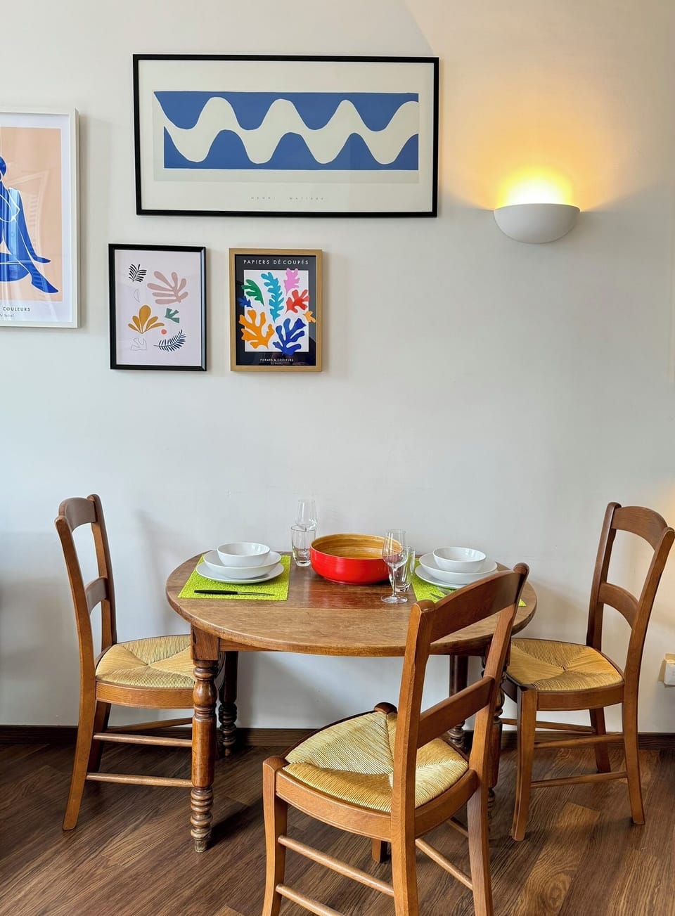 Situated in classical Haussmann style building in the heart of Montpellier.