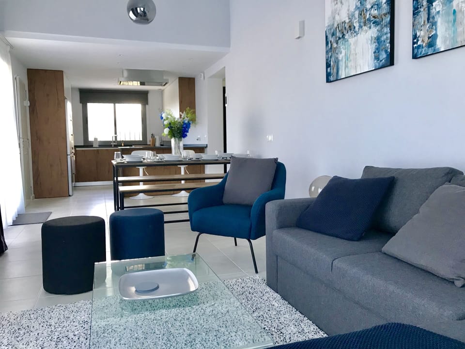 40sqm open-plan lounge/diner & kitchen - includes double sofa bed