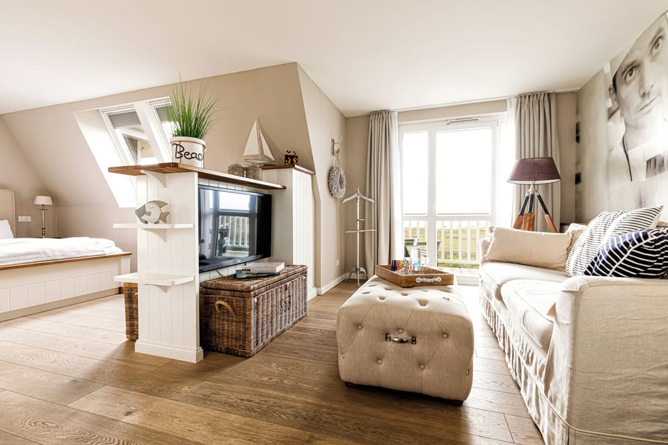 Große Stube für Entspannte | In-room safe, desk, soundproofing, free WiFi