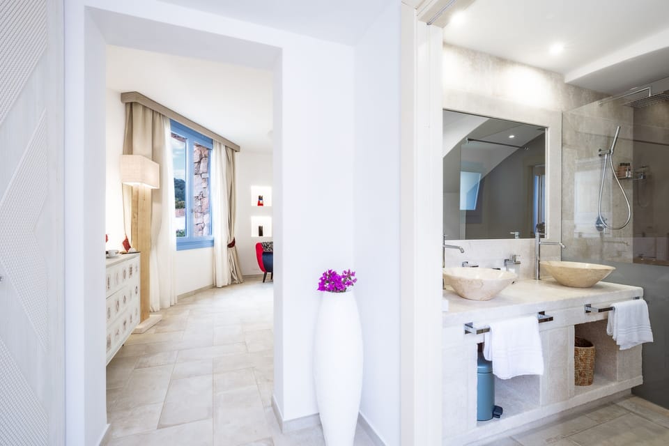 Panoramic Suite | Minibar, individually decorated, individually furnished, free WiFi