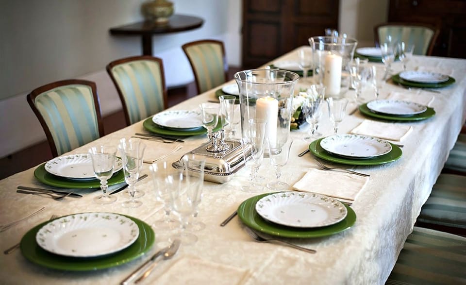 Villa, 6 Bedrooms, Private Pool | In-room dining