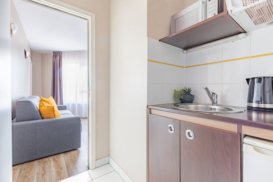 Private kitchenette