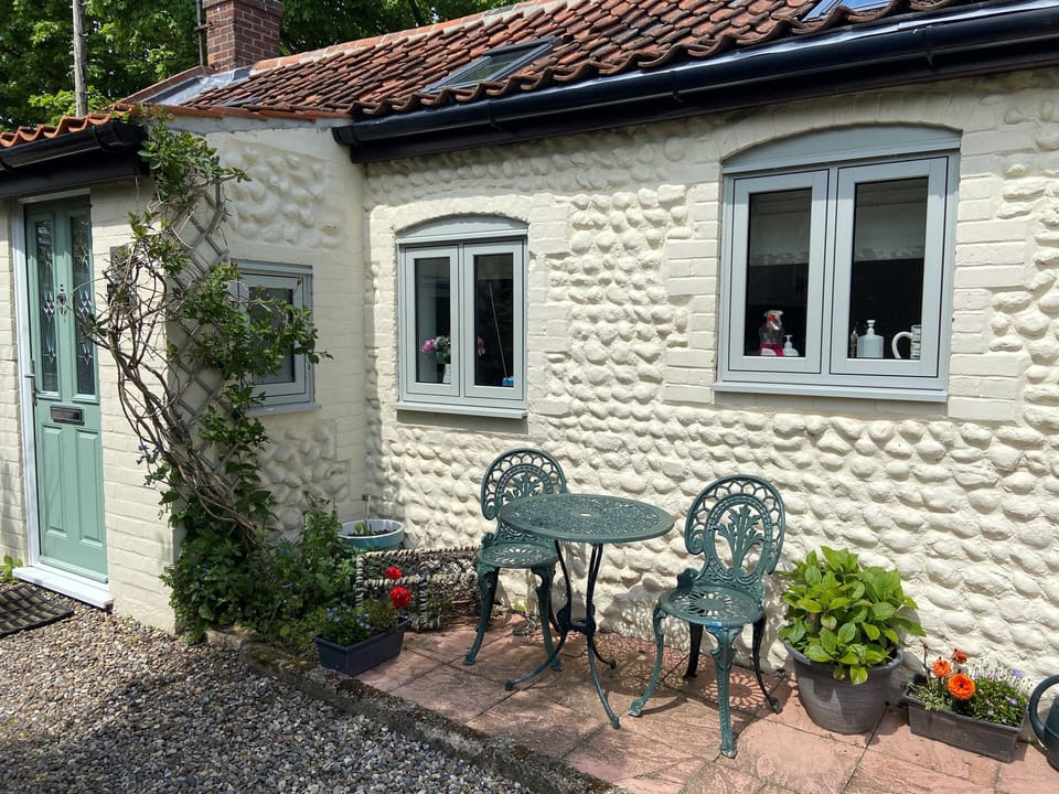 Bistro area for two!