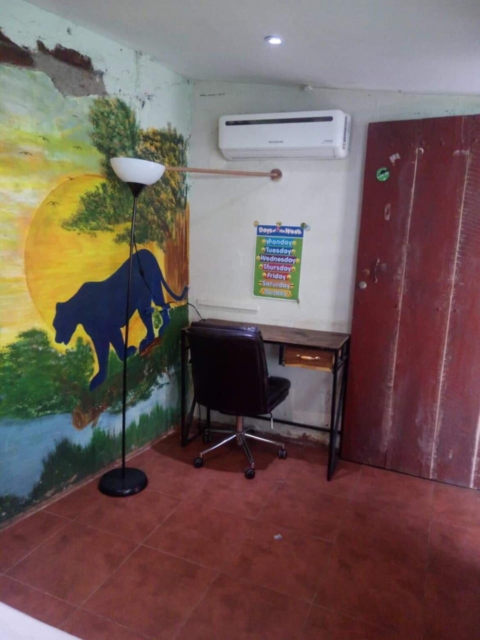 Deluxe House, 1 King Bed | 2 bedrooms, desk, WiFi (free), individually decorated