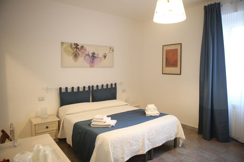 Classic Double or Twin Room | Premium bedding, down comforters, blackout drapes, iron/ironing board