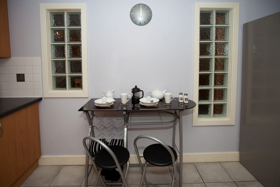 Breakfast bar