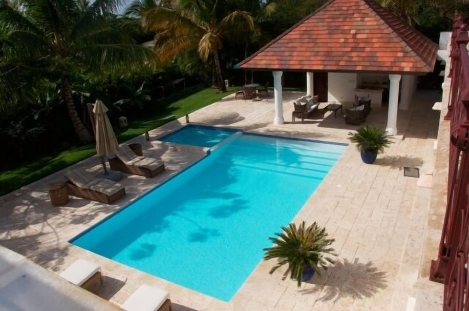 jacuzzi and pool