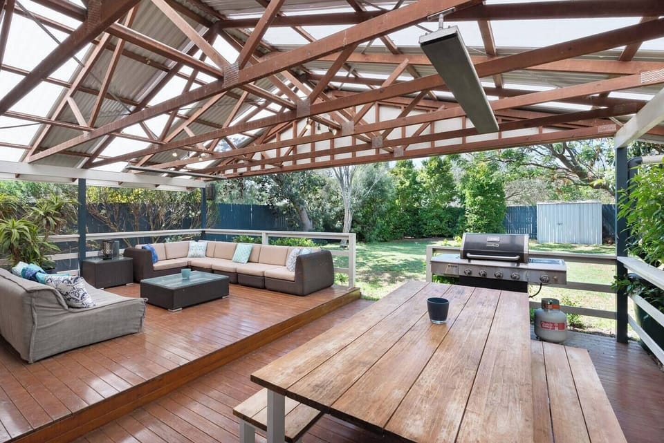 DECK (4)